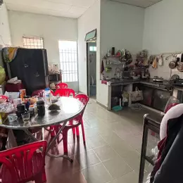 Bán nhà 2 tầng mặt tiền kinh doanh đường Nguyễn Thái Học Nha Trang