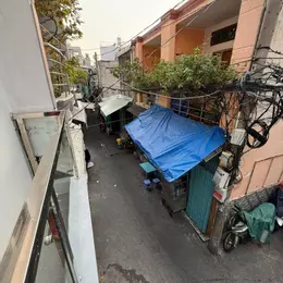 SÁT MẶT TIỀN TÔN ĐẢN Q4 - NHÀ MỚI 
NGANG 3 DÀI 6,5 M 
2 TẤM HƠN 2 TỶ