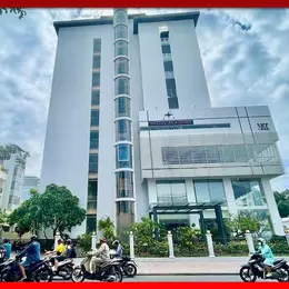 VĂN PHÒNG 2 MẶT TIỀN PHỔ QUANG – GẦN SÂN BAY, 3 THANG MÁY, BÃI XE RỘNG