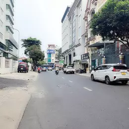 Bán nhà Mặt tiền Huỳnh Lan Khanh - ngay Phan Đình Giót, 15x16m, 4T, HĐT: 80 tr, 108 tỷ