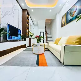 NHÀ ĐẸP KHƯƠNG TRUNG - GẦN Ô TÔ - GẦN HỒ - NỘI THẤT XỊN ĐẸP Y HÌNH Ở NGAY