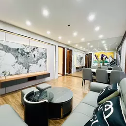 💥Căn góc Tập thể Giảng Võ 90m 3PN 2WC, Nội thất đỉnh, chỉ 3.7 Tỷ💥