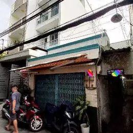 -  Dãy Trọ, 91,4m2, Thu nhập 204triệu/Năm, mặt tiền hẻm kinh doanh, hẻm xe hơi, 4,8x22, 128 Huỳnh