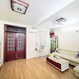 Bán nhà Hào Nam Đống Đa, Nở Hậu, Có Sân Riêng Để Xe, 49mx4T, Giá: 8,8 Tỷ, Lh: 0396935190.