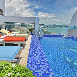 Bán gấp KS 4sao MT Cửa Đại, TP. Hội An, 1600m2,Ngang50m, Giá chỉ 135 tỷ
