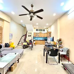 NHÀ DÂN XÂY 43M, MT 5M, SÁT MẶT ĐƯỜNG LÁNG, ĐỐNG ĐA, Ở NGAY, CHỈ 10.48 TỶ
