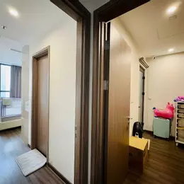 Bán gấp căn hộ 2PN, tòa S6, diện tích 66m2 giá: 5.5 tỷ ở Vinhomes Symphony.