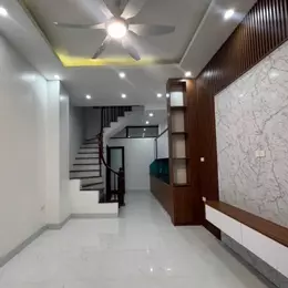 BÁN NHÀ DÂN XÂY PHỐ TẢN ĐÀ 32M2 X 5 TẦNG, GẦN PHỐ, Ô TÔ ĐỖ CỬA.