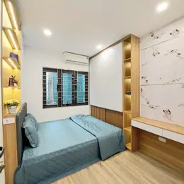 BÁN NHÀ PHỐ NGỌC LÂM 34M2 * 5 TẦNG , Ô TÔ ĐỖ CỬA * 8.3 TỶ