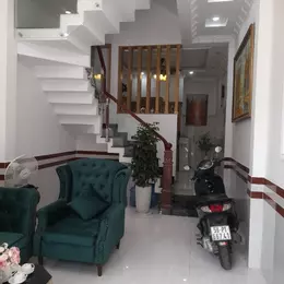 Nhà Đẹp Ở Ngay – 4 Tầng – Hẻm 8m Liên Khu 4,5- Giá chỉ 4.x Tỏi