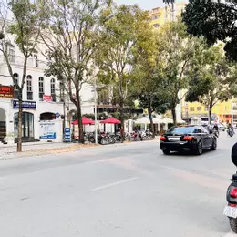 bán nhà mặt phố 1 mặt ngõ quận Long Biên, 150m, mặt tiền 6m, vỉa hè, 3 ôtô tránh, full thổ cư