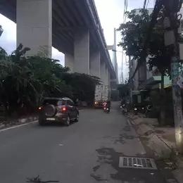 Căn hộ dịch vụ, mặt tiền Nguyễn Văn Qùy, thu nhập, 550triệu/Năm, 2 tầng, 304m2, P.Phú