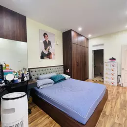 Chính chủ bán gấp CH chung cư lô góc, DT 147m2, 3PN, Hoàng Đạo Thúy, Cầu Giấy 9,0 tỷ.