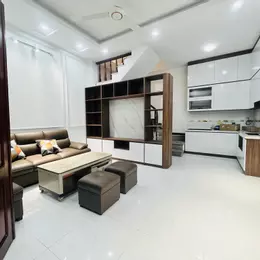 Cầu Giấy, hiếm, không có căn thứ 2,32m2,5T, full nội thất, ở ngay 6tỷ8