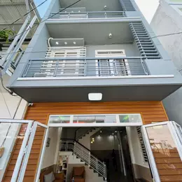 BÁN NHÀ BỀ NGANG HƠN 6M, 2 LẦU CÓ SÂN THƯỢNG, KHU KHÔNG  NGẬP NƯỚC, LH EM XEM NHÀ NGAY 0333295552