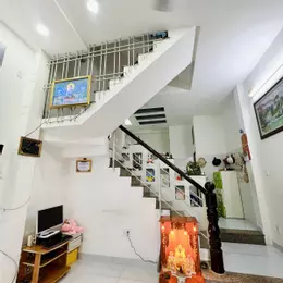 NHỈNH 4 TỶ NHÀ NGAY CHỢ TÂN HƯƠNG, TÂN PHÚ,40M2, 3 TẦNG BTCT, HOÀN CÔNG ĐỦ