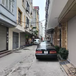 Chỉ 9.4 tỷ-10 Phòng-dòng tiền 719tr/năm-Full nội thất cao cấp-Hào Nam, Đống Đa