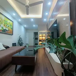 Phố Võ Văn Dũng 35m2, 5 tầng cực đẹp ô tô kinh doanh dân trí cao gần Hồ Hoàng Cầu
