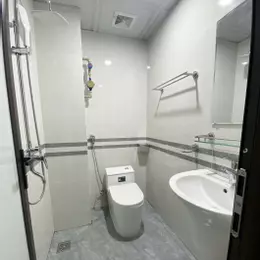 BÁN NHANH CCMN VĂN TRÌ 72M2, 18 PHÒNG, THANG MÁY, 70M Ô TÔ, GIÁ 9.5 TỶ