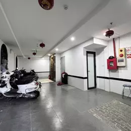 Tòa căn hộ phố Hoa Bằng 66m2, 6T thang máy, MT5.6m cực đẹp thu 90tr/tháng ô tô vào