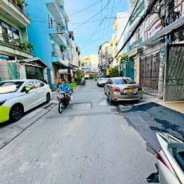 Mặt tiền hẻm Dương Bá Trạc 5.3x10 Nở hậu chỉ 12 tỷ
