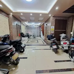 Hiếm phố Trần Quang Diệu 60m2, 6T thang máy, MT6m vỉa hè ô tô gần vườn hoa, gần hồ