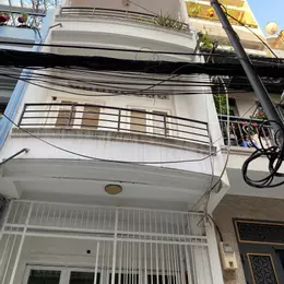 Cho thuê nhà nguyên căn (1 trệt, 2 lầu) tại Quận 3, TPHCM