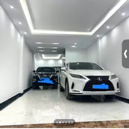 Bán nhà 8 tầng phố Hoàng Quốc Việt 60m2, phân lô ô tô, thang máy, 2 thoáng, giá 21.5 tỷ.