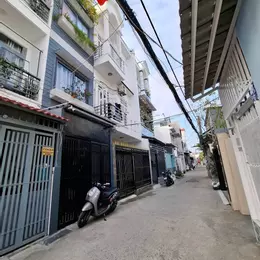 Hẻm ôtô, Nhà 3 tầng, Full nội thất, Ngang 4M, Huỳnh Tấn Phát. 40M2, Chỉ 3.3Tỷ,