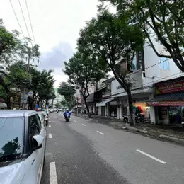 Nhà 2 mặt phố đẹp, nhiều tiện ích tại Hoàng Diệu, 21,8 tỷ, 89m2