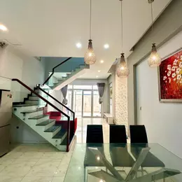KHU DÂN CƯ PHI LONG 5- NHÀ 4 TẦNG MỚI ĐẸP LUNG LINH -XE HƠI NGỦ TRONG NHÀ -NGANG ĐẸP 5M -TẶNG NỘI
