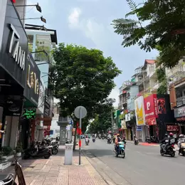Cho thuê văn phòng tại Lê Văn Sỹ, Q.3 HCM 25 triệu, 80m2, mặt tiền 8m KM tặng ngay 5tr trong tháng