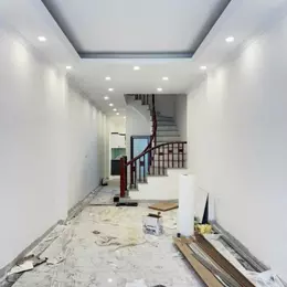 THANG MÁY XỊN XÒ - NHÀ MỚI TINH - NGÕ THÔNG CÁC NGẢ -  NHÀ ĐÃ GẦN HOÀN THIỆN XONG - chính chủ