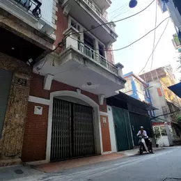 Bán nhà phân lô Đường Hoàng Quốc Việt, ô tô tránh, vỉa hè, kinh doanh 73m2 chỉ 19,5 tỷ rẻ nhất KV