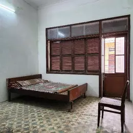 Bán 52m phân lô phố 8 tháng 3 tặng nhà ô tô kinh doanh hai bà trưng