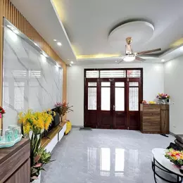 Dưới đây là một số gợi ý tiêu đề cho tin rao bán bất động sản của bạn, tuân thủ các yêu cầu về độ