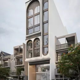 PHÂN LÔ, Ô TÔ TRÁNH, THANG MÁY, YÊN LẠC - HAI BÀ TRƯNG, 155 M2, GIÁ 48,8 TỶ.