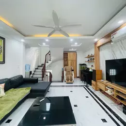 NHÀ DÂN XÂY CỔ LINH - 50M _ HƠN 8 TỶ_ NGÕ THÔNG _ SÁNG THOÁNG _ Ô TÔ ĐỖ SÁT NHÀ _ GẦN AEON,