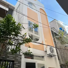 Bán Nhà Riêng chính chủ - Hẻm xe hơi 3 tầng khu trung tâm quận Tân Phú