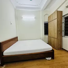 Bán nhà Cầu Giấy, 44m2, 4 tầng, dân xây, ở sướng, oto 50m, KD