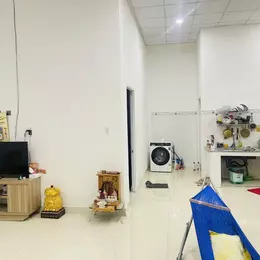 SOS, Gấp bán Nhà Linh Đông, THủ Đức, HXH, DT 101m2, kiên cố, ở Ngay. Chỉ 4ty hơn