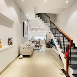 Bán nhà Ngõ Quỳnh, Hai Bà Trưng 32m, 5 tầng. Giá: 6.88 tỷ