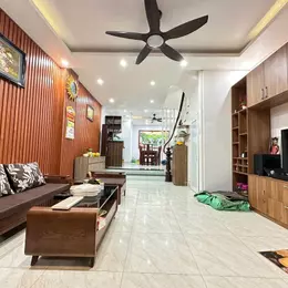 Bán nhà riêng tại Ngõ 213 Giáp Nhất,Thanh Xuân  , DT 53m2, 6PN, 5WC, giá cực chất 8,9 tỷ