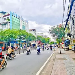 Mặt tiền Tùng Thiện Vương 3.4x21 sổ riêng chỉ 18 tỷ 5