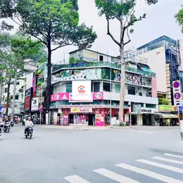 Cho Thuê Nhà GÓC 2MT: 46-48 Nguyễn Trãi + Trần Bình Trọng, Phường 03, Quận 5, TPHCM.