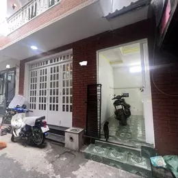 SÁT QUẬN 1, 44M2 (4x11) - 3 TẦNG BTCT - 4 PHÒNG NGỦ SÂN THƯỢNG - GIÁ CHỈ 4 TỎI