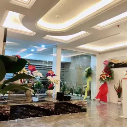 BÁN GẤP KHÁCH SẠN GẦN SÂN BAY - QUẬN TÂN BÌNH - ĐANG KINH DOANH TỐT
