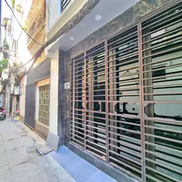 BÁN NHÀ QUỲNH LÔI HAI BÀ TRƯNG NHÀ ĐẸP GIAO THÔNG THUẬN TIỆN THOÁNG SÁNG 50M GIÁ 9,5 TỶ