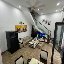 Bán nhà Quan Nhân giá 7.7 tỷ, diện tích 50m2, 3 tầng, mặt tiền 7.5m