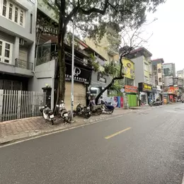 Bán nhà mặt phố Dương Quảng Hàm 106m2, 3T, MT4.4m nhà 2 thoáng giá đầu tư nhỉnh 32 tỷ